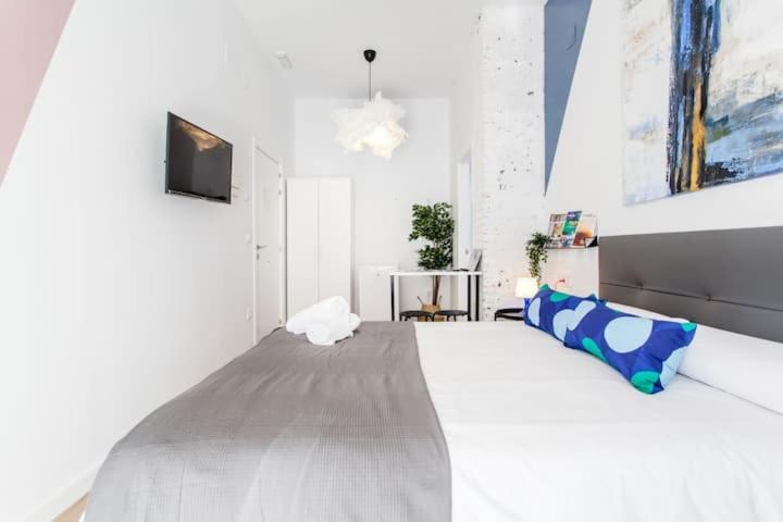 Cool Lofts Center Valencia Hotel Bagian luar foto