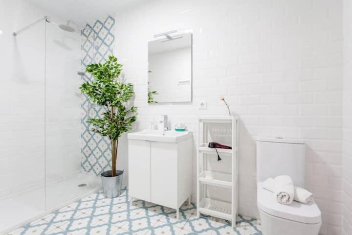 Cool Lofts Center Valencia Hotel Bagian luar foto